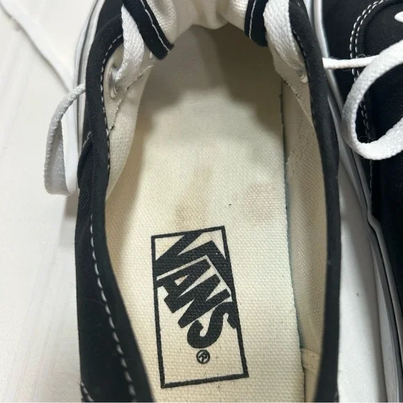 Vans Off The Wall Black and White Canvas Tennis Shoes Size Men 4.0 Women 5.5 - Picture 10 of 12